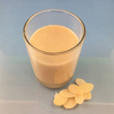 Organic almond paste white 70.120